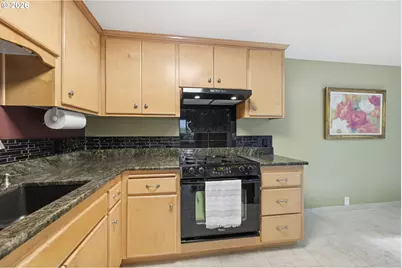 2562 Brittania Pl, Eugene, OR 97405 - Photo 3