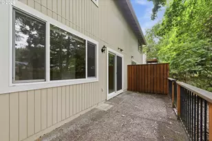 2562 Brittania Pl, Eugene, OR 97405 - Photo 25