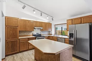 9704 NE 32nd Ave, Vancouver, WA 98665 - Photo 11