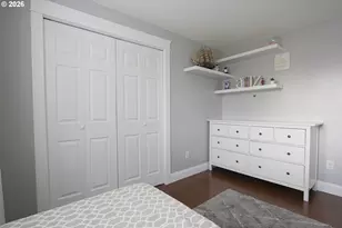 14225 SE Center St, Portland, OR 97236 - Photo 13