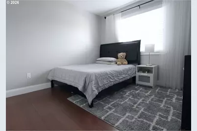 14225 SE Center St, Portland, OR 97236 - Photo 11