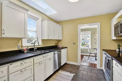 3923 NE 76th Ave, Portland, OR 97213 - Photo 15