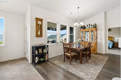 2549 E 18th St, The Dalles, OR 97058 - Photo 15