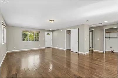 15310 SE Stark St #C, Portland, OR 97233 - Photo 5
