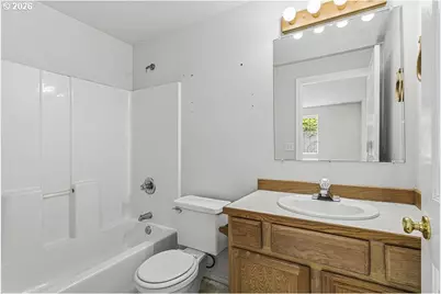 15310 SE Stark St #C, Portland, OR 97233 - Photo 17