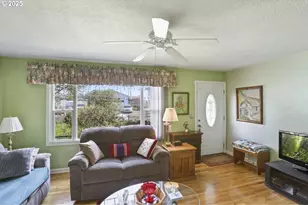 575 N Locust St, Canby, OR 97013 - Photo 9