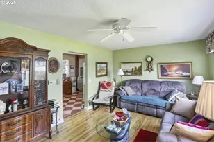 575 N Locust St, Canby, OR 97013 - Photo 7