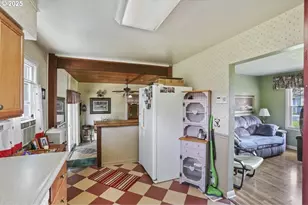 575 N Locust St, Canby, OR 97013 - Photo 21