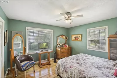 575 N Locust St, Canby, OR 97013 - Photo 17