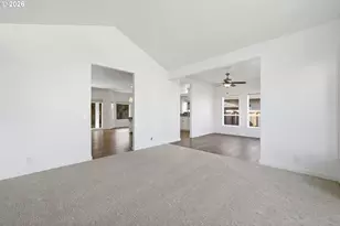 1718 Victorian Way, Eugene, OR 97401 - Photo 9