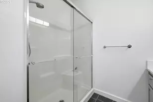 1718 Victorian Way, Eugene, OR 97401 - Photo 27