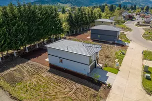 336 Sunday Dr, Creswell, OR 97426 - Photo 31