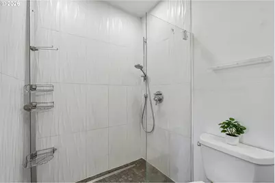 8318 SE Knapp St, Portland, OR 97266 - Photo 21