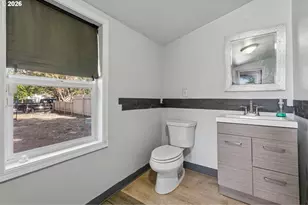 8318 SE Knapp St, Portland, OR 97266 - Photo 23
