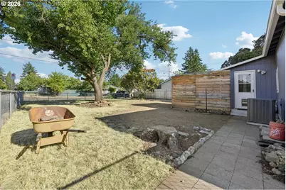 8318 SE Knapp St, Portland, OR 97266 - Photo 27