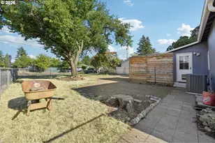 8318 SE Knapp St, Portland, OR 97266 - Photo 27