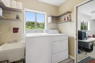 270 Glenwood Ct, Roseburg, OR 97471 - Photo 43