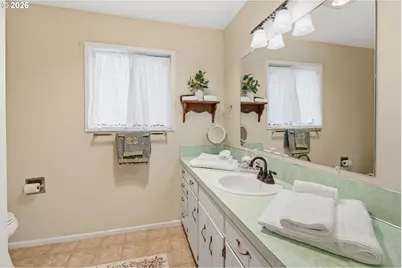 270 Glenwood Ct, Roseburg, OR 97471 - Photo 39