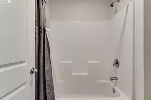 2932 V St, Springfield, OR 97477 - Photo 33