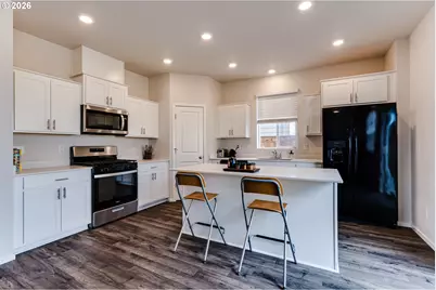 2932 V St, Springfield, OR 97477 - Photo 15