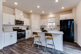 2932 V St, Springfield, OR 97477 - Photo 15