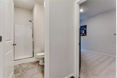 2932 V St, Springfield, OR 97477 - Photo 5