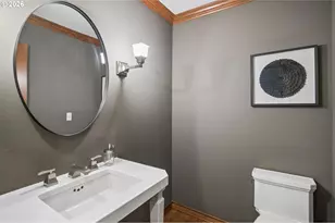 4830 SW Dosch Park Ln, Portland, OR 97239 - Photo 23