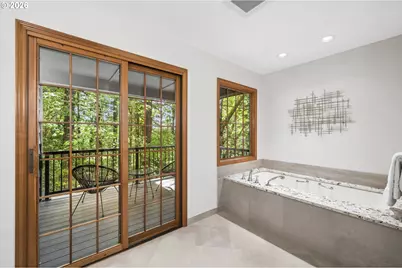 4830 SW Dosch Park Ln, Portland, OR 97239 - Photo 31