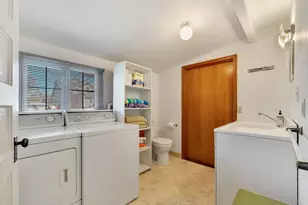 337 6th Ave, Seaside, OR 97138 - Photo 25