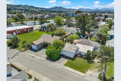 337 6th Ave, Seaside, OR 97138 - Photo 27
