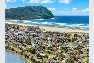 337 6th Ave, Seaside, OR 97138 - Photo 33