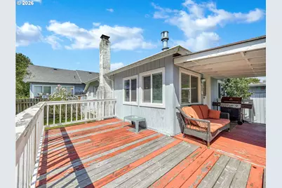 337 6th Ave, Seaside, OR 97138 - Photo 3