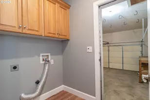 191 SE Callaham Ct, Myrtle Creek, OR 97457 - Photo 29