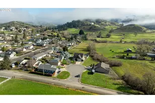 191 SE Callaham Ct, Myrtle Creek, OR 97457 - Photo 45