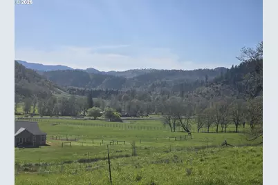 4341 Happy Valley Rd, Roseburg, OR 97471 - Photo 9