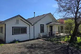 4341 Happy Valley Rd, Roseburg, OR 97471 - Photo 1