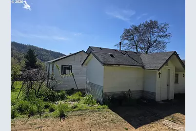 4341 Happy Valley Rd, Roseburg, OR 97471 - Photo 9