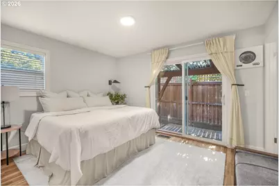 7927 N Edison St, Portland, OR 97203 - Photo 13