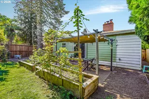 7927 N Edison St, Portland, OR 97203 - Photo 27