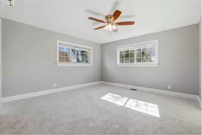 1290 E Highland Ave, Hermiston, OR 97838 - Photo 9