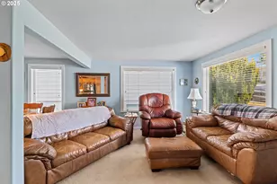 1449 Myrtle Ave, Coos Bay, OR 97420 - Photo 15