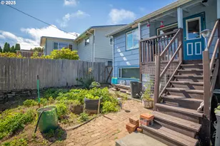 1449 Myrtle Ave, Coos Bay, OR 97420 - Photo 33