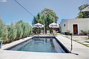 4831 N Vanderbilt St, Portland, OR 97203 - Photo 39