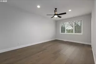 15241 S E Towers Ter, Milwaukie, OR 97267 - Photo 13