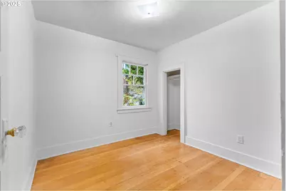 385 24th St, Salem, OR 97301 - Photo 15