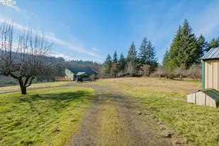 27914 Walkerwood Ln, Sweet Home, OR 97386 - Photo 5