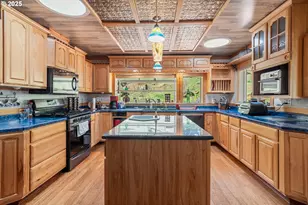 520 Brimstone Rd, Wolf Creek, OR 97497 - Photo 7