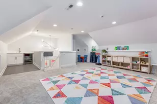 2416 NE Regents Dr, Portland, OR 97212 - Photo 35