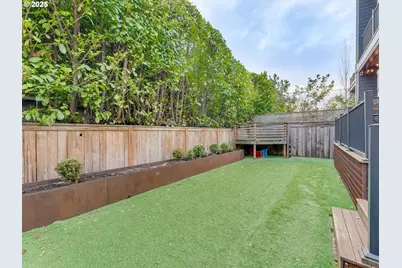 2416 NE Regents Dr, Portland, OR 97212 - Photo 23