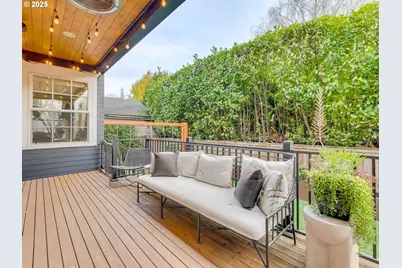 2416 NE Regents Dr, Portland, OR 97212 - Photo 19